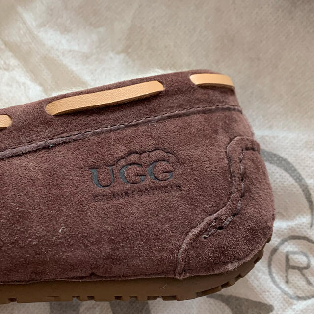 UGG(アグ)のUGG ダコタ　モカシン　未使用 レディースの靴/シューズ(スリッポン/モカシン)の商品写真