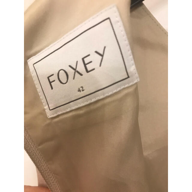 【美品】FOXEY  ワンピース　ドロップドウエスト ピンタックドレス　ベージュ