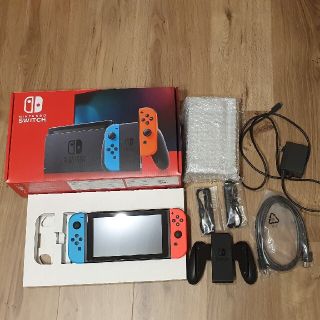 ニンテンドースイッチ(Nintendo Switch)のニンテンドースイッチ　ネオンカラー本体美品(家庭用ゲーム機本体)