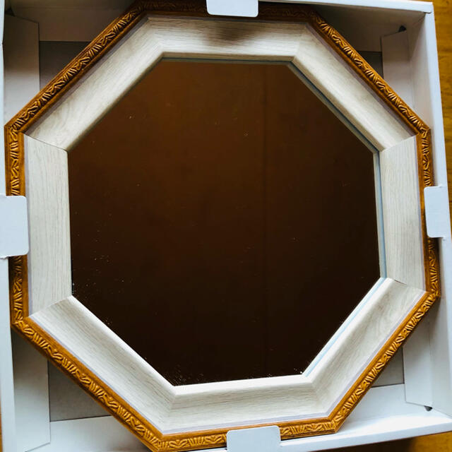 八角ミラー　鏡 インテリア/住まい/日用品のインテリア小物(壁掛けミラー)の商品写真