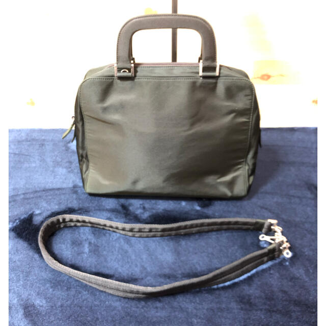 【極美品】PRADA プラダ　ショルダーバッグ　ハンドバッグ　2way カーキ