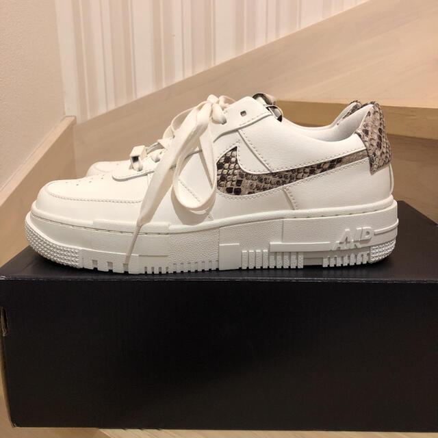 NIKE - 新品タグ付き☆スニーカー ナイキ AF1 ピクセル SE パイソン