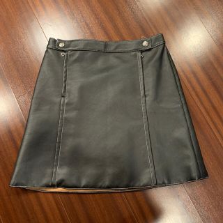 【美品】バーバリーブルーレーベル レザーミニスカートS【山羊革】 BURBERRY BLUE LABELのフリマアイテム一覧
