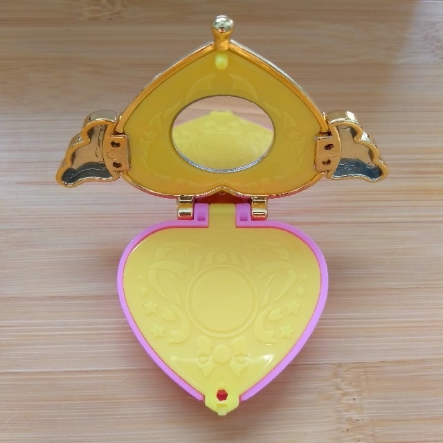 セーラームーン セーラームーン クライシスムーンコンパクトの通販 By みんと S Shop セーラームーンならラクマ セーラームーン セーラームーン クライシスムーンコンパクトの通販 By みんと S Shop セーラームーンならラクマ