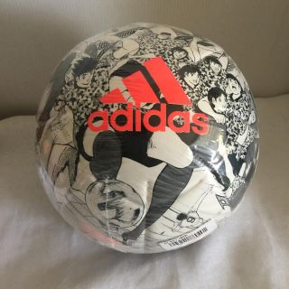 アディダス(adidas)のadidasサッカー 4号ツバサ トレーニング 白色×黒色 AF4677WBK(ボール)