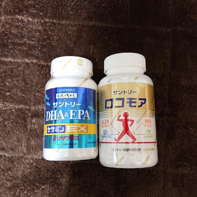 サントリーDHA&EPA 240粒 & ロコモア(使用中)