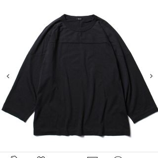 コモリ(COMOLI)のcomoli フットボールtシャツ　size2 navy(Tシャツ/カットソー(七分/長袖))