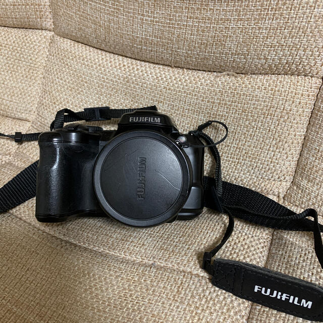 デジタルカメラ　finepix S8600