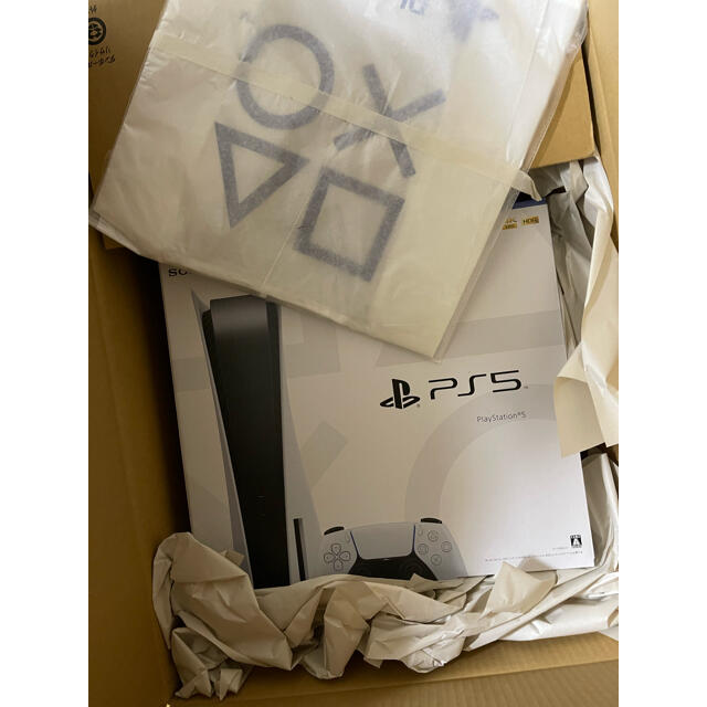 PlayStation(プレイステーション)のPlayStation5 中古　プレステ５　通常版　PS5ソニー  エンタメ/ホビーのゲームソフト/ゲーム機本体(家庭用ゲーム機本体)の商品写真