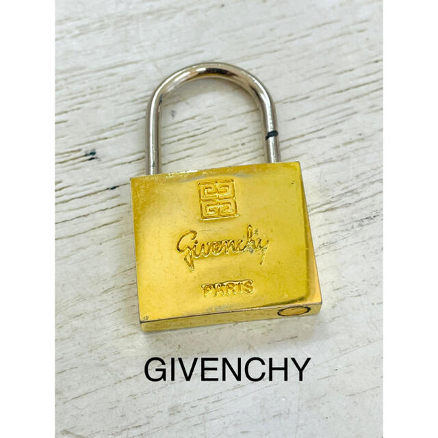 【GIVENCHY】4Gパドロック スモールキーチェーン - www.suguru.jp