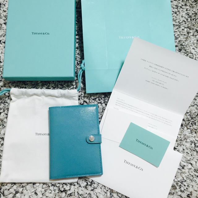 になります Tiffany & Co. - TIFFANY♡パスポートケースの通販 by お ...