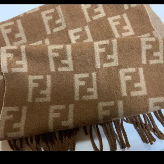 FENDI マフラー