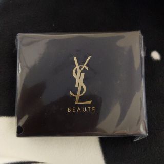 イヴサンローランボーテ(Yves Saint Laurent Beaute)のイヴ・サンローラン　9月の誕生日に頂いたブレスレット★(ブレスレット/バングル)