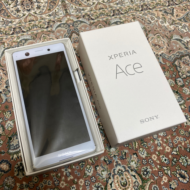 ホワイトサイズSONY Xperia ACE ホワイト White