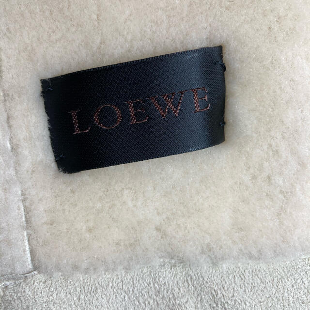 LOEWE(ロエベ)のロエベムートンコート レディースのジャケット/アウター(ムートンコート)の商品写真