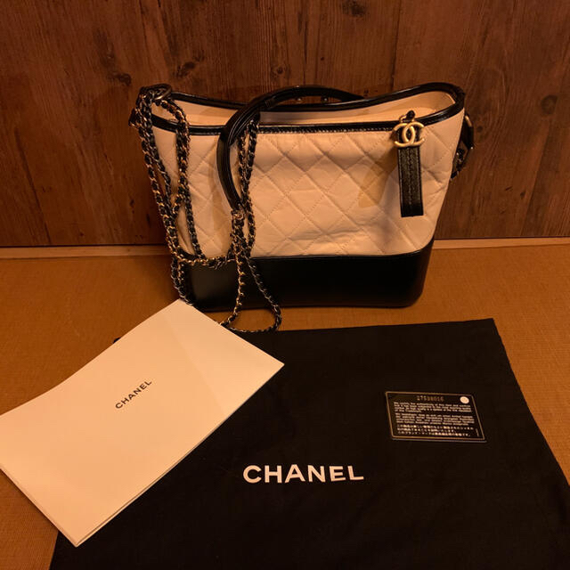 シャネル　CHANEL ホーボーバッグ