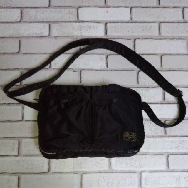 PORTER(ポーター)のPORTER TANKER 吉田カバン ショルダーバッグ BLACK  メンズのバッグ(ショルダーバッグ)の商品写真