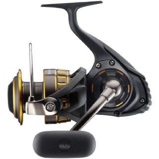 新品・未使用　DAIWA スピニングリール 16 BG4000(リール)