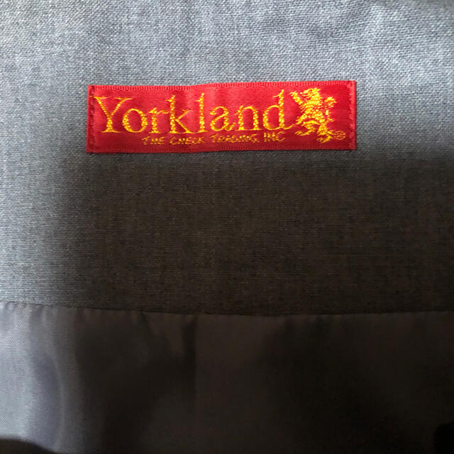 Yorkland(ヨークランド)の美品　ヨークランドのグレースカート レディースのスカート(ひざ丈スカート)の商品写真