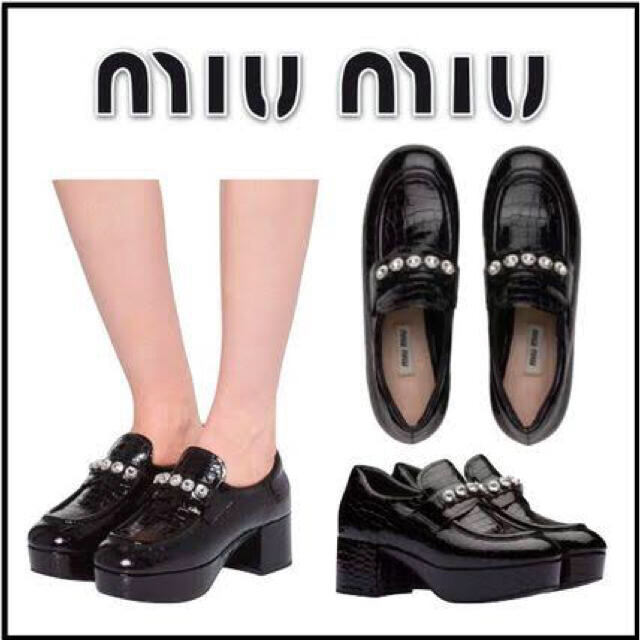 miumiu(ミュウミュウ)のmiumiu ◆ ビジュー ローファー レディースの靴/シューズ(ローファー/革靴)の商品写真