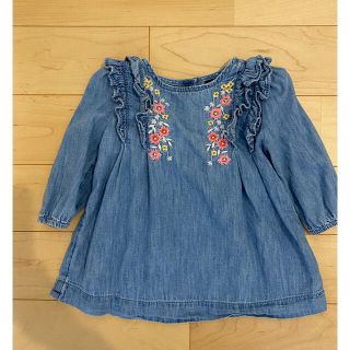 ベビーギャップ(babyGAP)のgap baby デニム刺繍ワンピ　70サイズ(ワンピース)