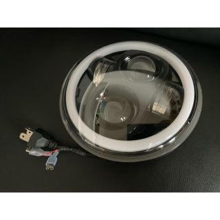 ハーレーダビッドソン(Harley Davidson)のスポーツスター　LEDヘッドライト　最新改良版　イカリング　5.75 車検対応(パーツ)