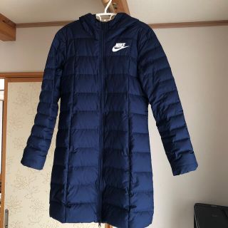 ナイキ(NIKE)のNIKE レディースベンチコート(ダウンコート)