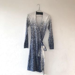 ダイアンフォンファステンバーグ(DIANE von FURSTENBERG)の　ダイアンフォンファステンバーグラップワンピース紺白サイズP長袖シルクひざ丈(ひざ丈ワンピース)