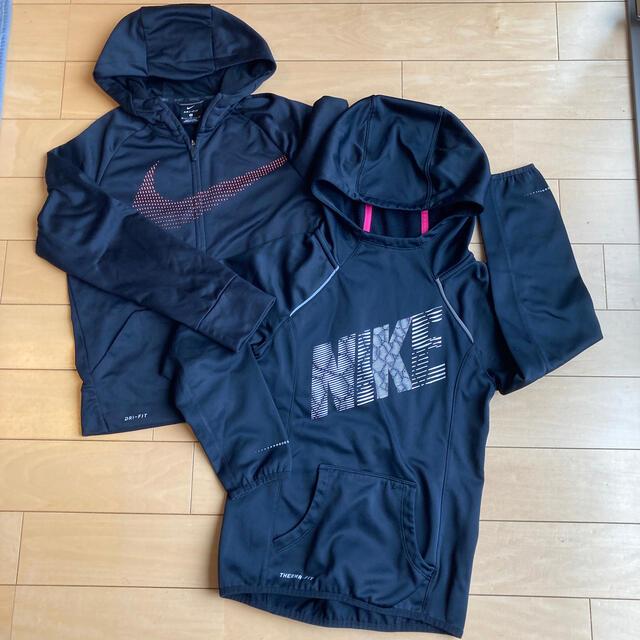 NIKE(ナイキ)の価格調整　NIKE ナイキ　パーカー  スポーツ/アウトドアのサッカー/フットサル(ウェア)の商品写真