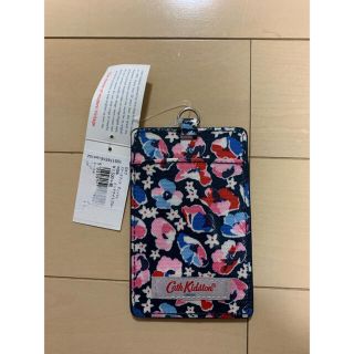 キャスキッドソン(Cath Kidston)の『新品』キャスキッドソン　IDタグ　パスケース(名刺入れ/定期入れ)