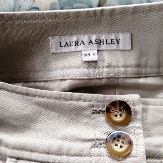 ローラアシュレイ(LAURA ASHLEY)のLaura Ashleyスカート(ひざ丈スカート)