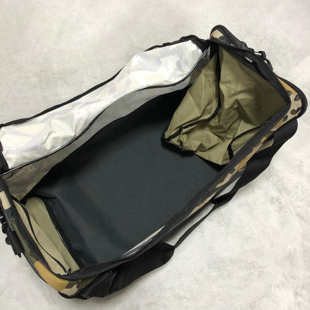 NIKE - 新品 ナイキ NIKE ボストンバッグ 男女兼用 迷彩 鞄 NIKE - 新品 ナイキ NIKE ボストンバッグ 男女兼用 迷彩 鞄