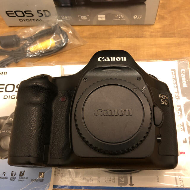 Canon(キヤノン)の【中古】初代Canon EOS 5D 管理② 状態：C(やや難あり) スマホ/家電/カメラのカメラ(デジタル一眼)の商品写真