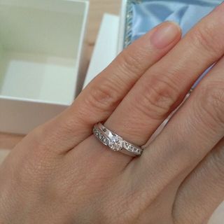 ★みいたん様専用★ダイヤモンド　ハーフエタニティリング　定価40万以上　婚約指輪(リング(指輪))