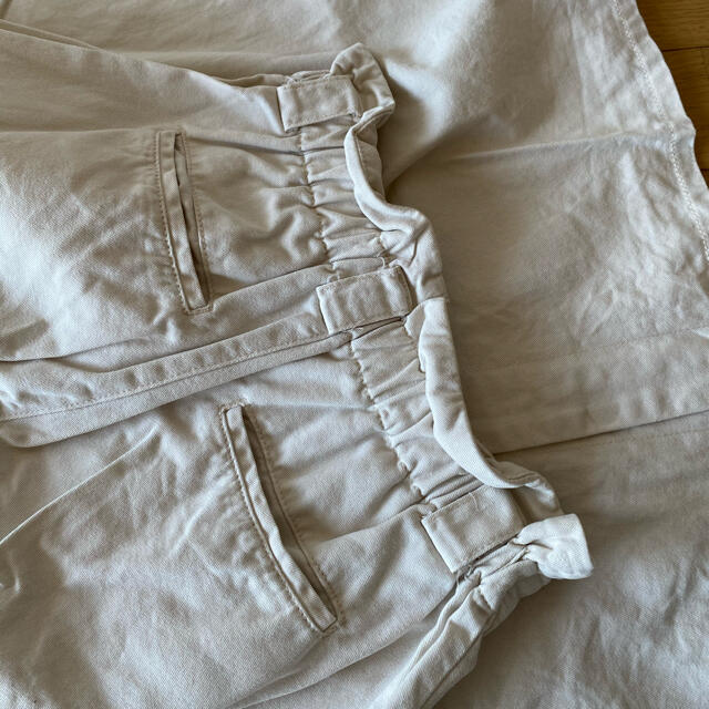 archives(アルシーヴ)のロングスカート　デニム素材　ホワイト　ボタン レディースのスカート(ロングスカート)の商品写真