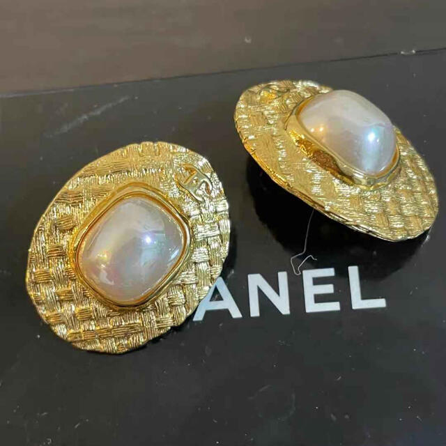 CHANEL イヤリング