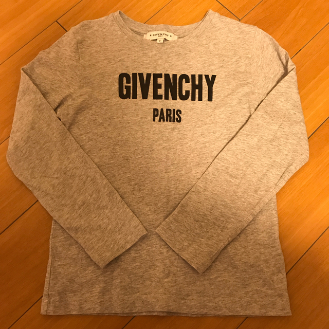 GIVENCHY(ジバンシィ)のジバンシー　キッズ　６y キッズ/ベビー/マタニティのキッズ服男の子用(90cm~)(Tシャツ/カットソー)の商品写真