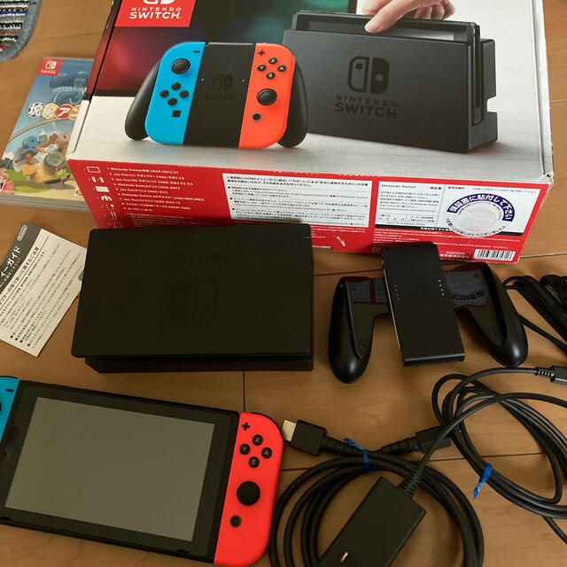 Nintendo Switch(ニンテンドースイッチ)のゆき様専用　Switch JOY-CON(L) (R) 中古セット動作品 エンタメ/ホビーのゲームソフト/ゲーム機本体(携帯用ゲーム機本体)の商品写真