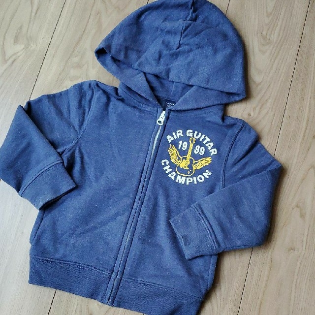 babyGAP(ベビーギャップ)のGAP KIDS  パーカー 100 男の子 キッズ/ベビー/マタニティのキッズ服男の子用(90cm~)(ジャケット/上着)の商品写真