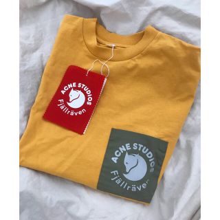 アクネ(ACNE)の未使用　アクネ　フェルラーベン　コラボ　Tシャツ　 XS (Tシャツ/カットソー(半袖/袖なし))