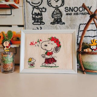 スヌーピー(SNOOPY)のスヌーピー刺繍ハンドメイド(フレーム付き)(インテリア雑貨)