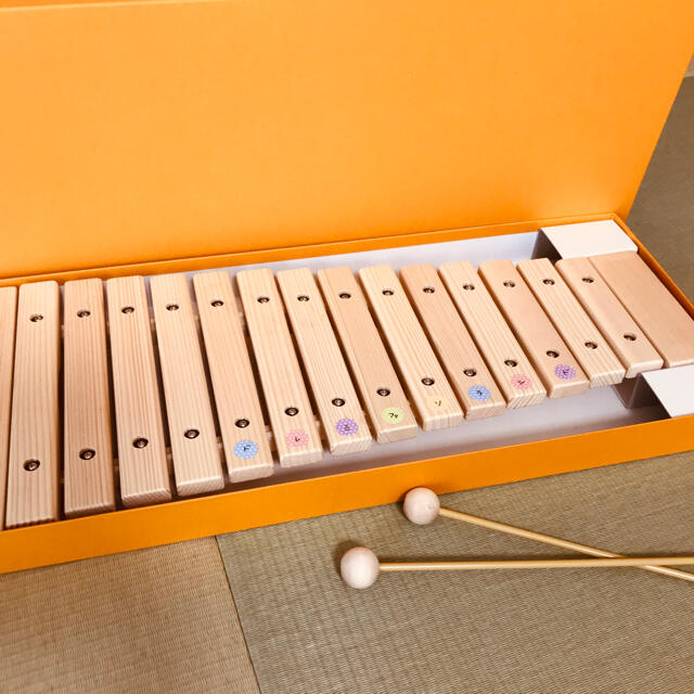 木製　木琴　シロフォン　木製おもちゃ　美品　 キッズ/ベビー/マタニティのおもちゃ(楽器のおもちゃ)の商品写真