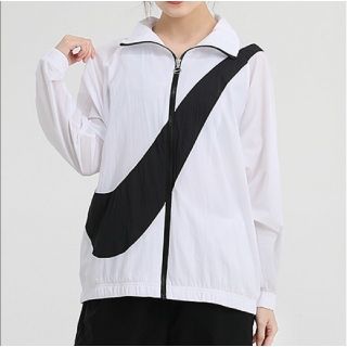 NIKE - 新品 NIKE ビッグスウォッシュ ナイロンジャケット ホワイト