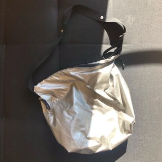 ビューティアンドユースユナイテッドアローズ(BEAUTY&YOUTH UNITED ARROWS)のJULY NINE BAG SILVER(ショルダーバッグ)