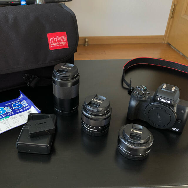 初売り】 Canon - EOS KISS M 本体とレンズセット＋カメラバッグ＋保証