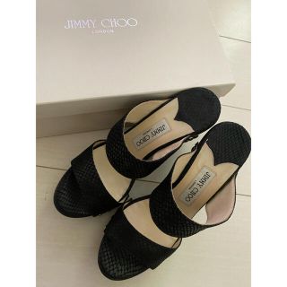 ジミーチュウ(JIMMY CHOO)のジミーチュウ　サンダル(サンダル)