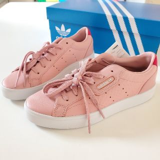 アディダス(adidas)の未使用　adidas　スニーカー(スニーカー)