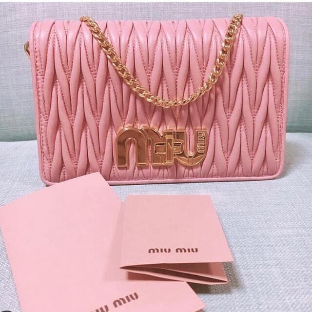 値下げ☆miumiu☆マトラッセ☆正規品☆チェーンバッグ☆ショルダーピンク美品