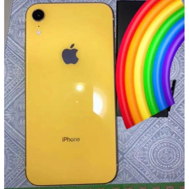 美品　iPhone XR 【yellow】128GB  SoftBank スマホ/家電/カメラのスマートフォン/携帯電話(スマートフォン本体)の商品写真