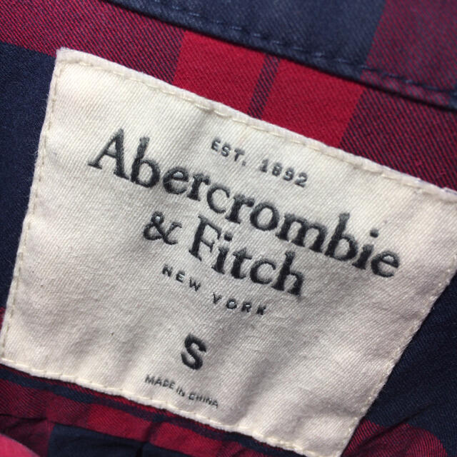 Abercrombie&Fitch(アバクロンビーアンドフィッチ)のアバクロ abercrombie シャツ チェック 赤 古着 かわいい  メンズのトップス(シャツ)の商品写真